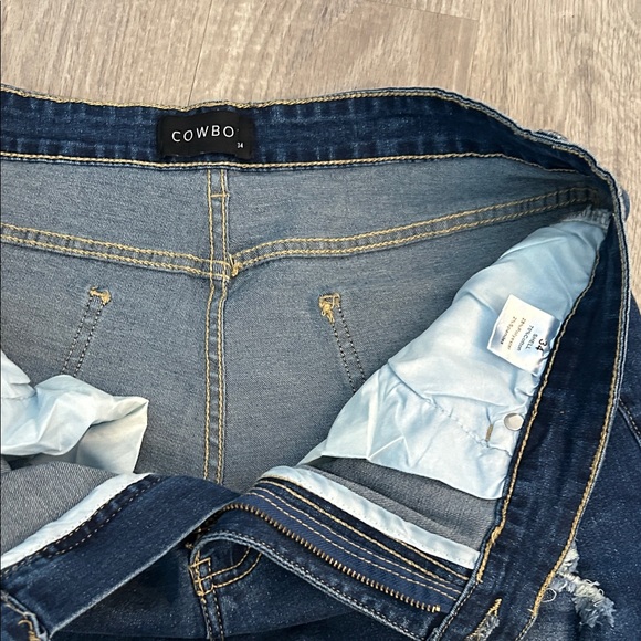 Distressed Blue Jeans Sz 34 - Picture 5 of 6